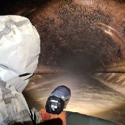 СПЛАВ ПОЛТВОЮ Підземна річка міста Львова.jpg