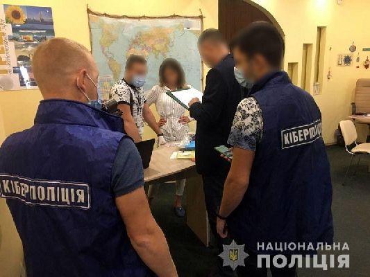 Турагенція продавала підроблені ПЛР-тести на коронавірус. ВІДЕО